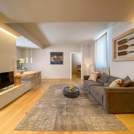 Time To Be - Luxury Apartments Centro Storico Пескьера-дель-Гарда Экстерьер фото