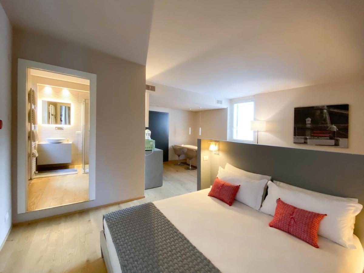 Time To Be - Luxury Apartments Centro Storico Пескьера-дель-Гарда Экстерьер фото