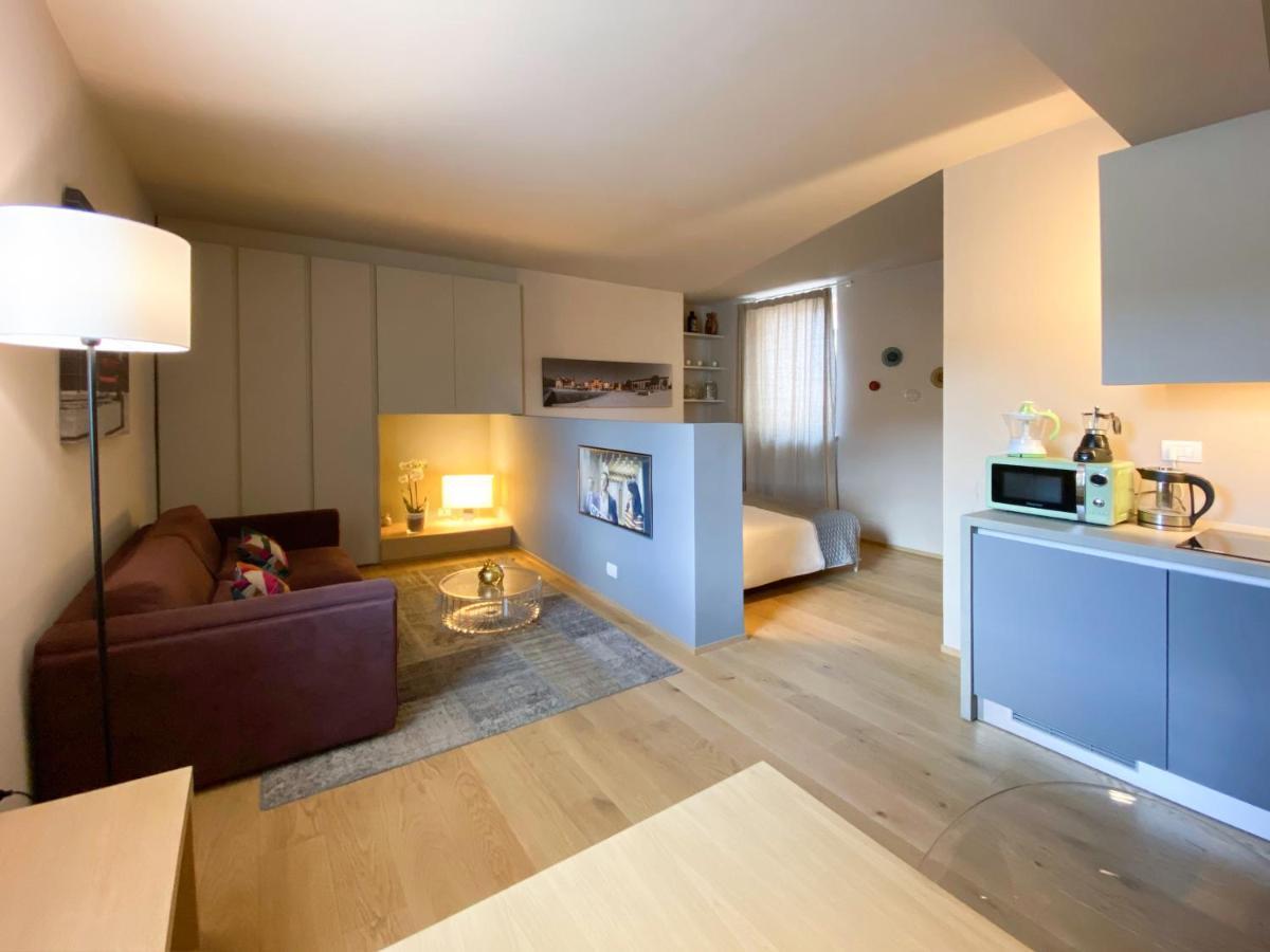 Time To Be - Luxury Apartments Centro Storico Пескьера-дель-Гарда Экстерьер фото