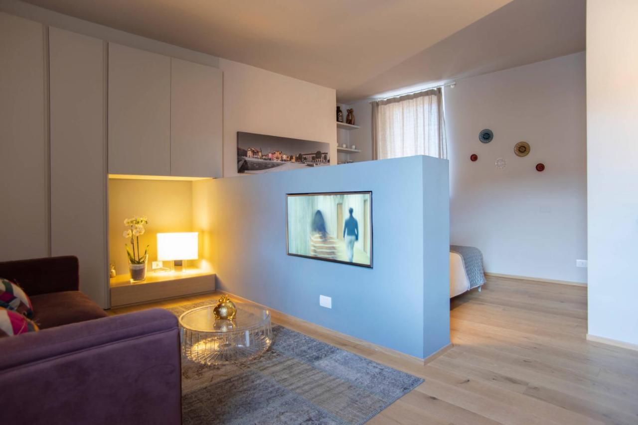 Time To Be - Luxury Apartments Centro Storico Пескьера-дель-Гарда Экстерьер фото