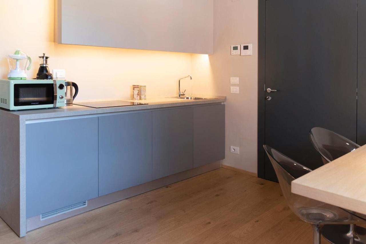 Time To Be - Luxury Apartments Centro Storico Пескьера-дель-Гарда Экстерьер фото